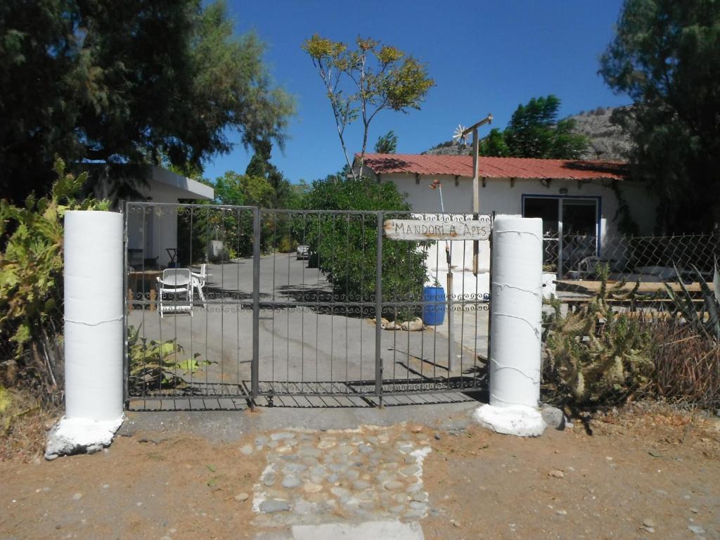 Mandorla Apartments ラルドス エクステリア 写真